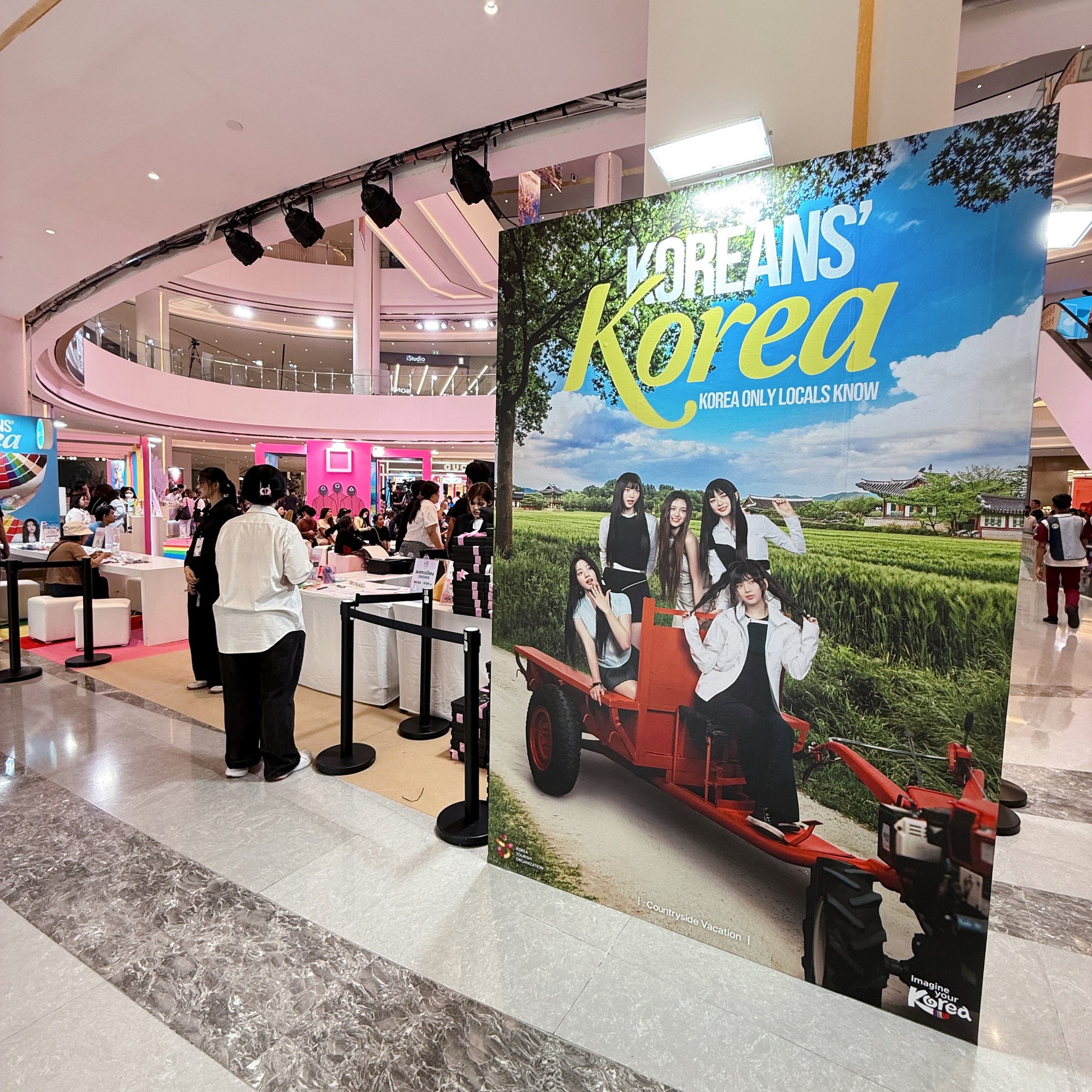'K-컬처 페스티벌 LOVE KOREA’ 행사의 모습 1