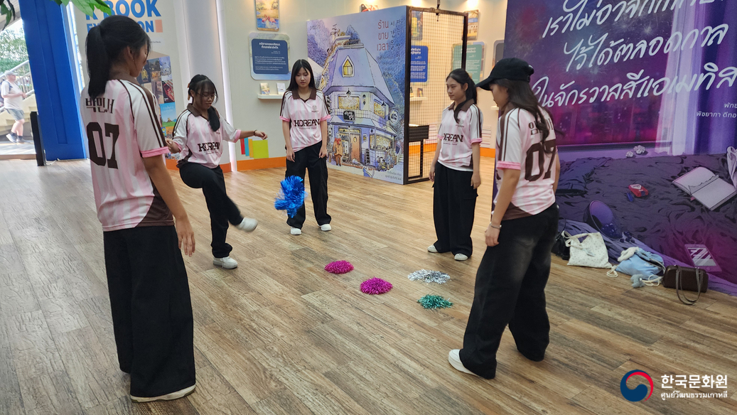 사이남픙 나이프라우빠탐학교 한국문화 체험행사