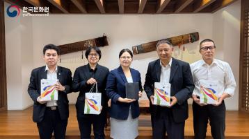  งานประชุมร่วมกับประธานสภาการสื่อมวลชนแห่งชาติและนายกสมาคมนักข่าวนักหนังสือพิมพ์แห่งประเทศไทย